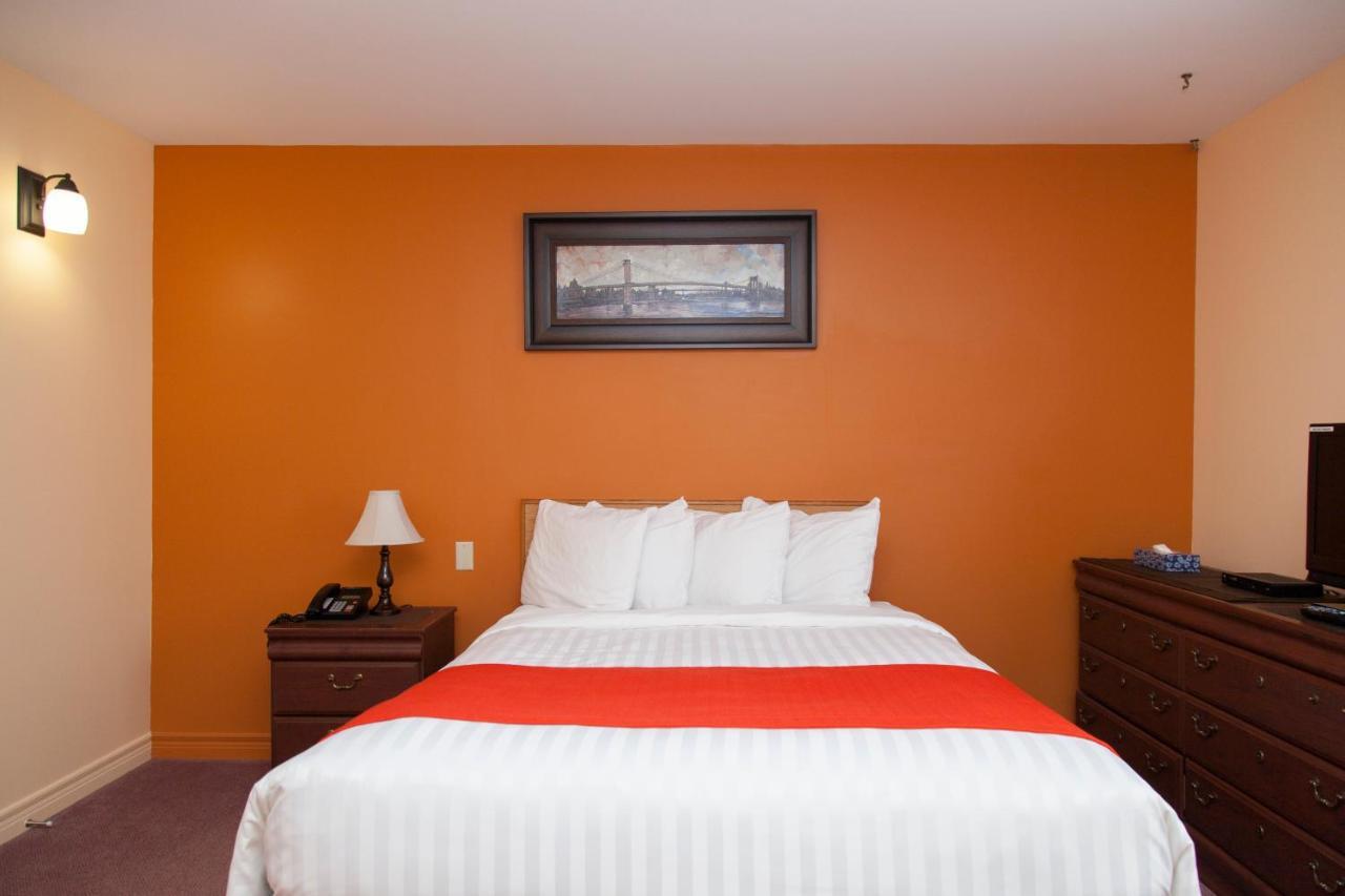 Hotel Robin Hood Grand Falls Windsor Bagian luar foto