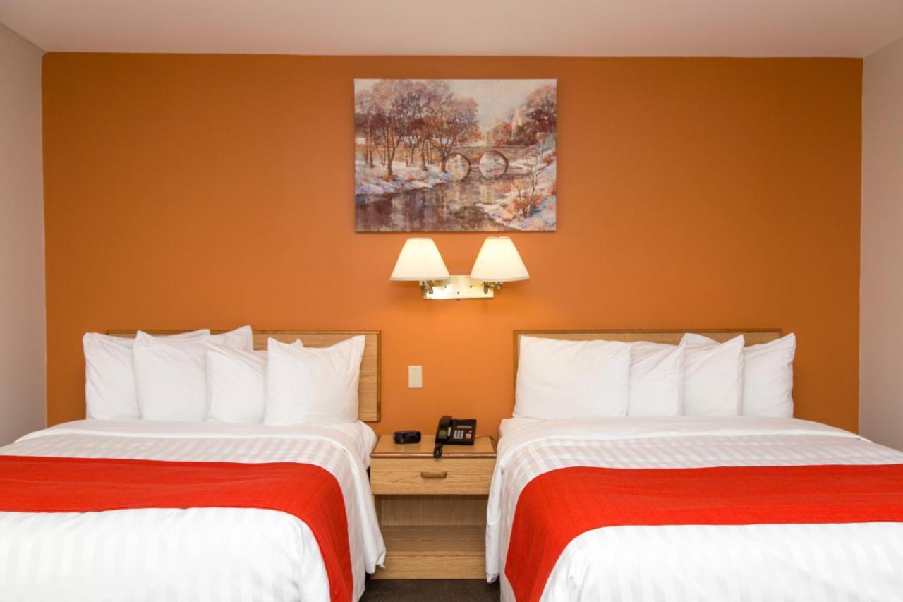 Hotel Robin Hood Grand Falls Windsor Bagian luar foto