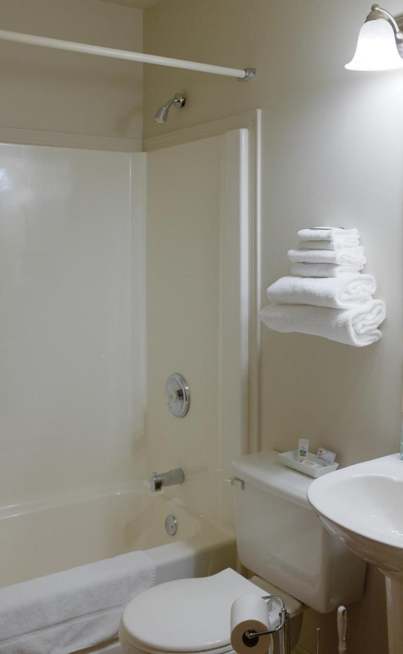 Hotel Robin Hood Grand Falls Windsor Bagian luar foto